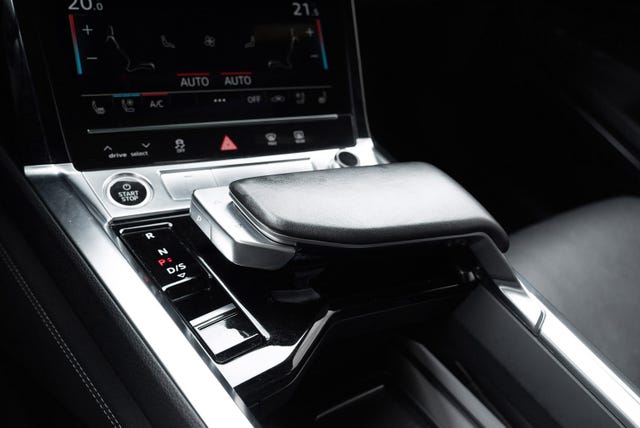 2021 AUDI E-TRON - 29