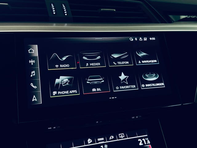 2021 AUDI E-TRON - 20