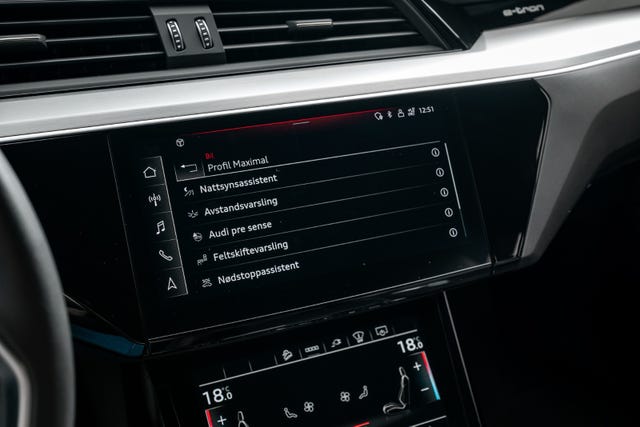 2021 AUDI E-TRON - 42