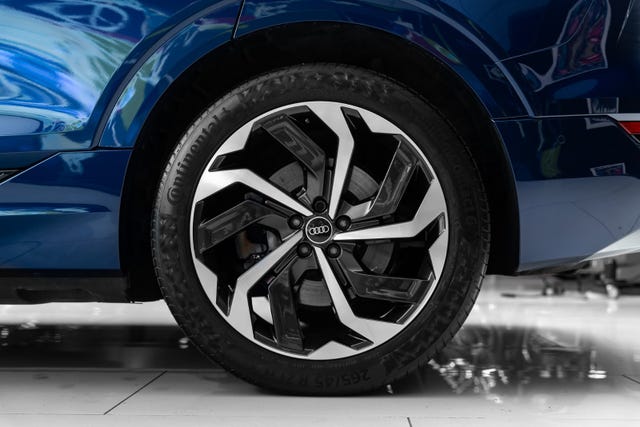 2021 AUDI E-TRON - 15