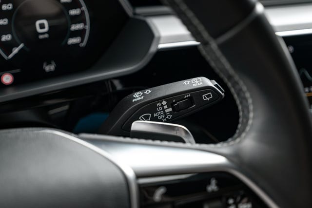 2021 AUDI E-TRON - 33