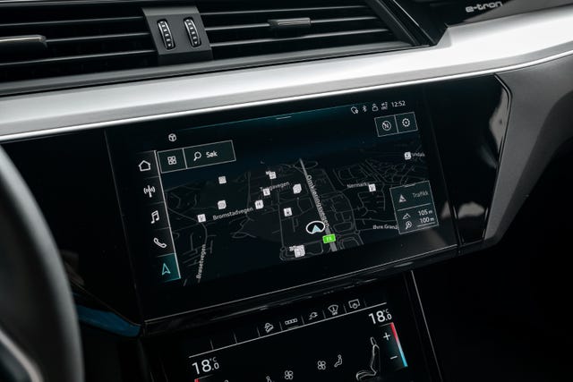 2021 AUDI E-TRON - 39