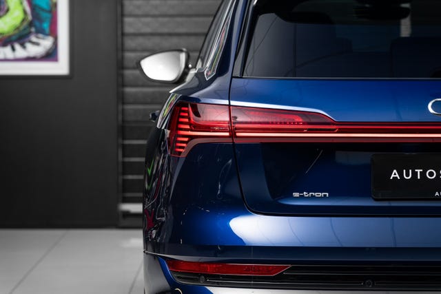 2021 AUDI E-TRON - 10