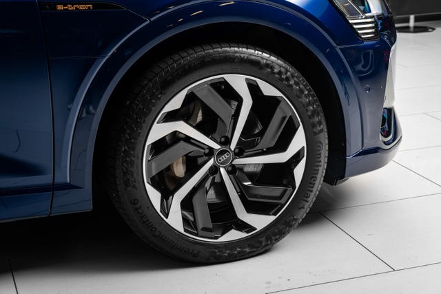 2021 AUDI E-TRON - 13