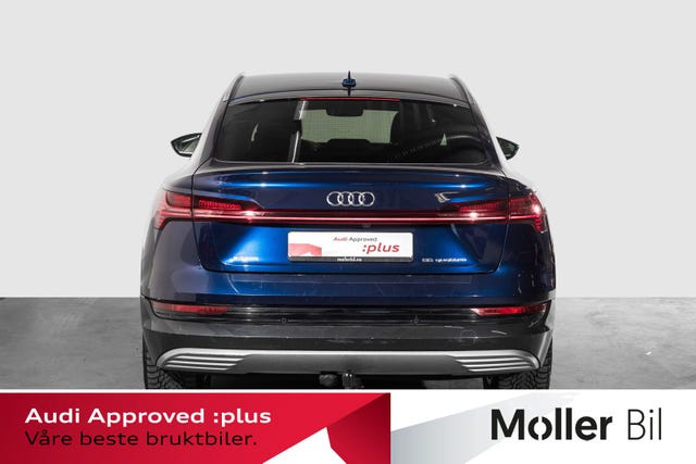 WAUZZZGE9MB005384 2021 AUDI E-TRON-4