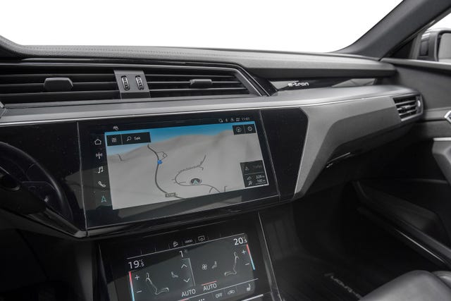 2021 AUDI E-TRON - 19