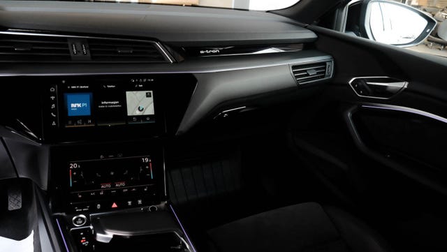 2021 AUDI E-TRON - 17