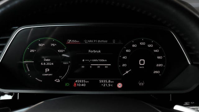 2021 AUDI E-TRON - 34