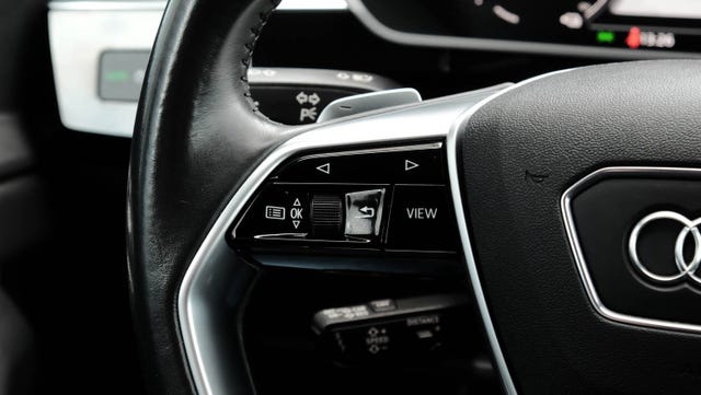 2021 AUDI E-TRON - 39
