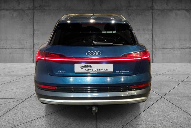 WAUZZZGE0MB011185 2021 AUDI E-TRON-4