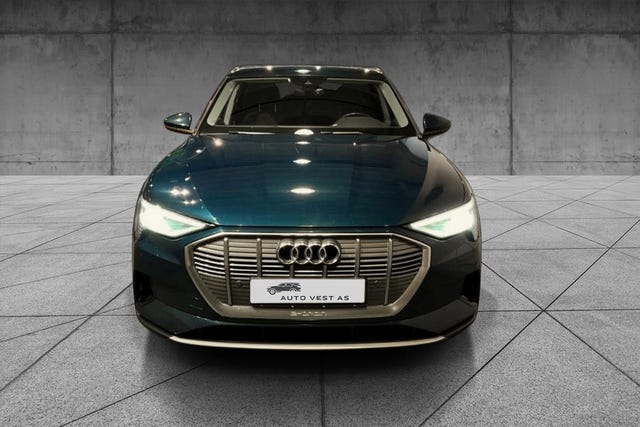WAUZZZGE0MB011185 2021 AUDI E-TRON-2