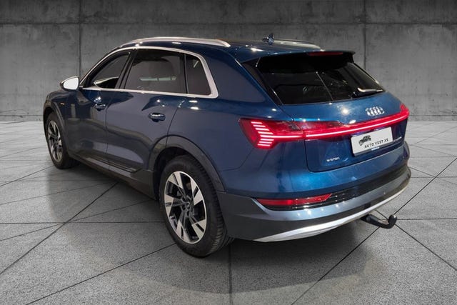 WAUZZZGE0MB011185 2021 AUDI E-TRON-5