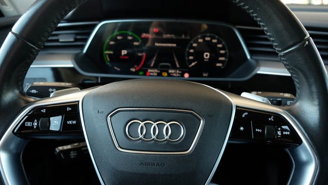 2021 AUDI E-TRON - 36