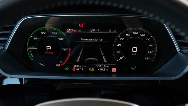 2021 AUDI E-TRON - 37