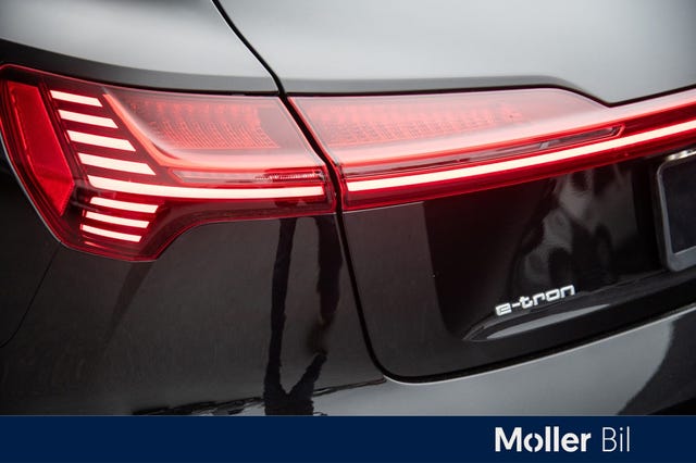 2020 AUDI E-TRON - 12