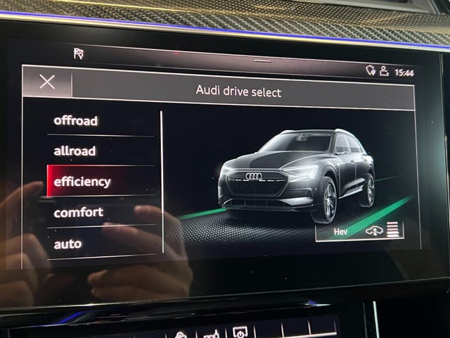 2020 AUDI E-TRON - 23