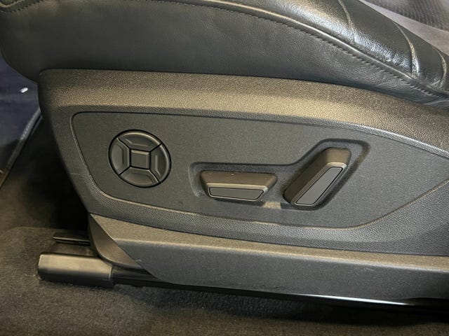 2020 AUDI E-TRON - 28
