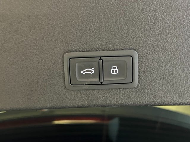 2020 AUDI E-TRON - 31