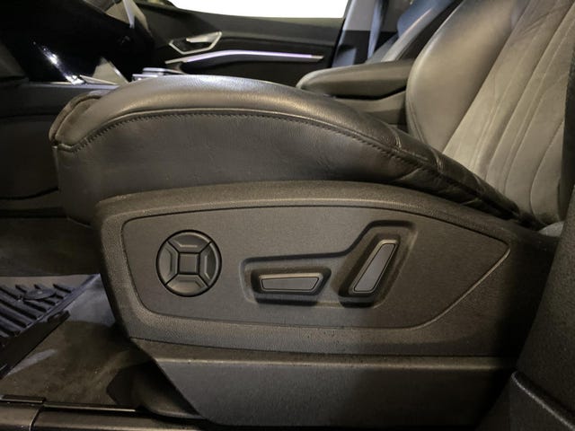 2020 AUDI E-TRON - 13