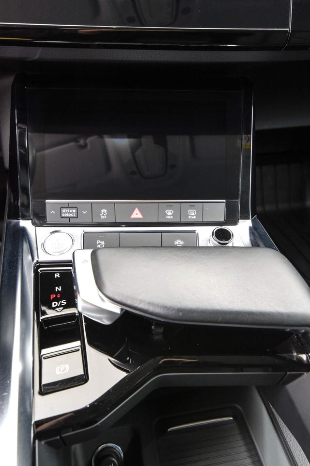 2020 AUDI E-TRON - 19
