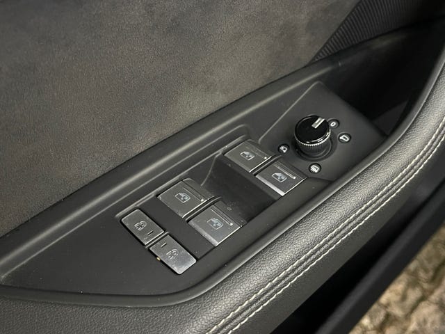 2020 AUDI E-TRON - 10