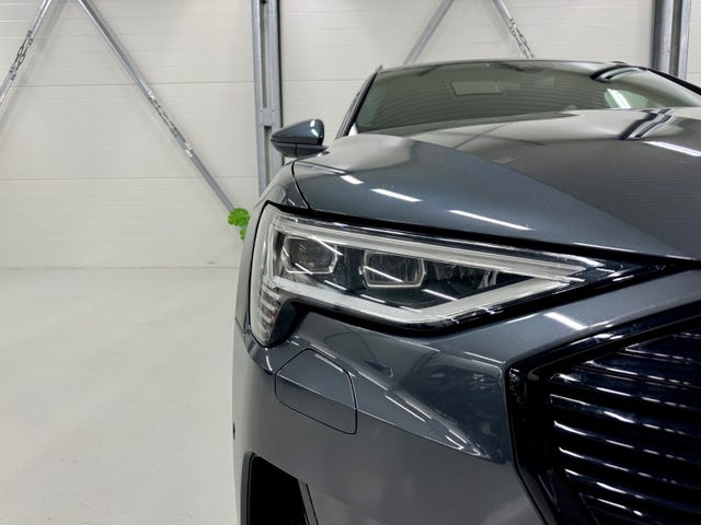 2020 AUDI E-TRON - 10
