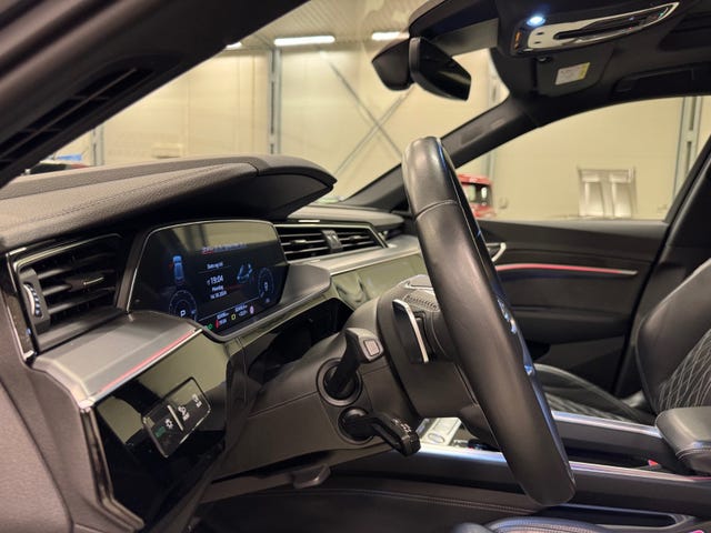 2020 AUDI E-TRON - 14