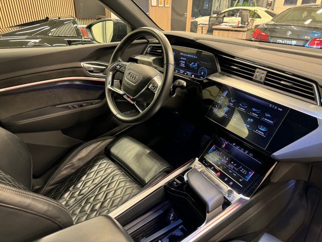 2020 AUDI E-TRON - 24