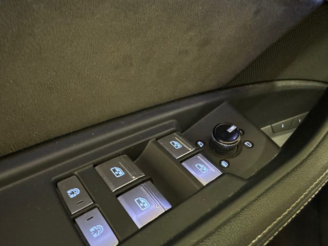 2020 AUDI E-TRON - 30