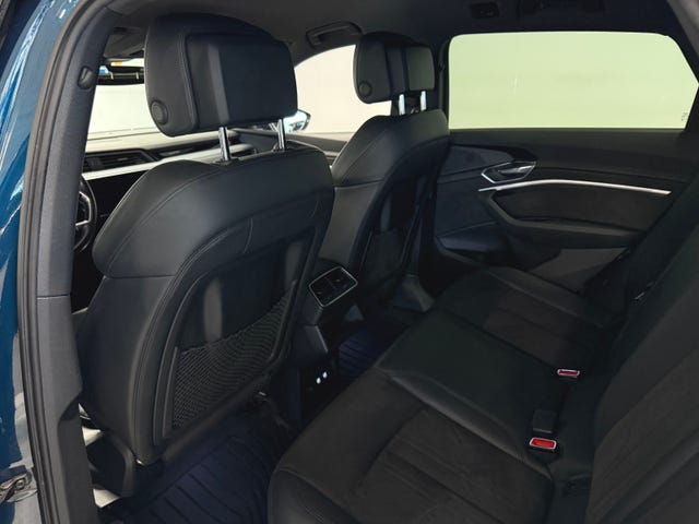 2020 AUDI E-TRON - 47