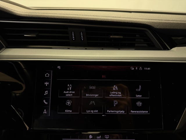2020 AUDI E-TRON - 32