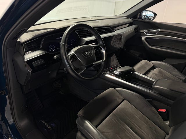 2020 AUDI E-TRON - 42
