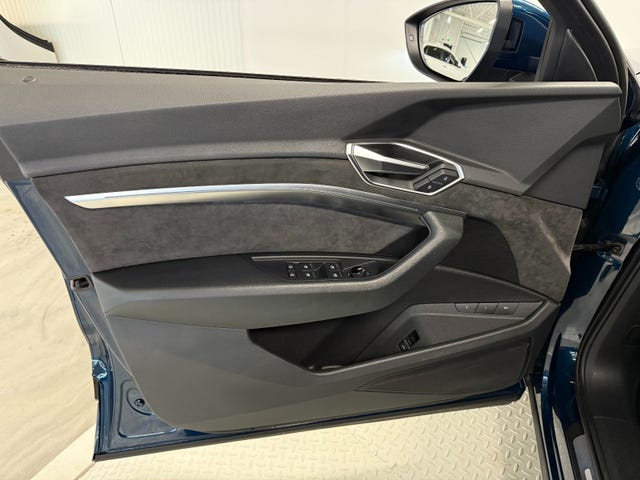 2020 AUDI E-TRON - 40
