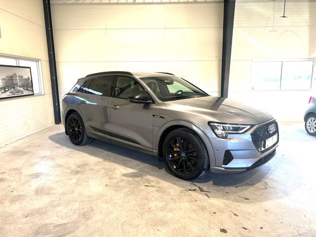 WAUZZZGE2LB021506 2020 AUDI E-TRON-2