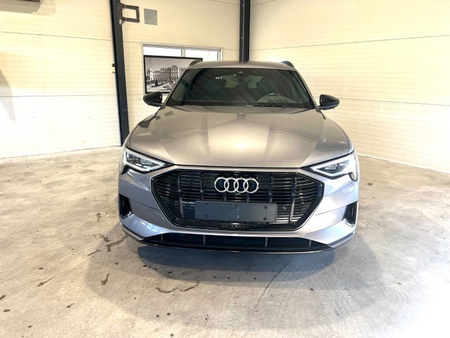 WAUZZZGE2LB021506 2020 AUDI E-TRON-3