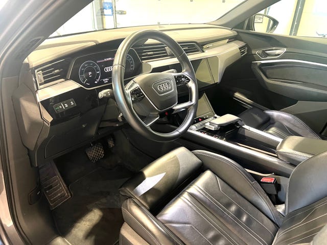 2020 AUDI E-TRON - 13
