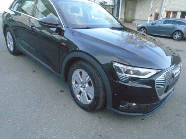 2020 AUDI E-TRON - 11