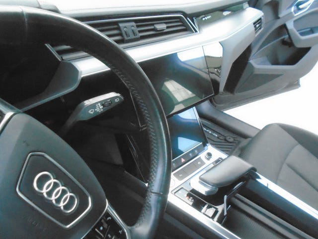 2020 AUDI E-TRON - 21
