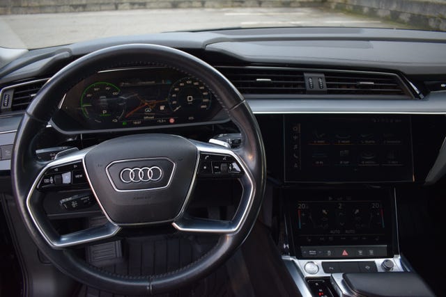 2020 AUDI E-TRON - 19