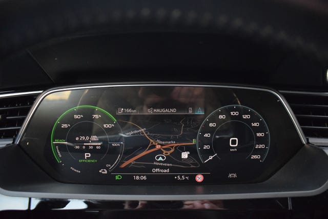 2020 AUDI E-TRON - 18