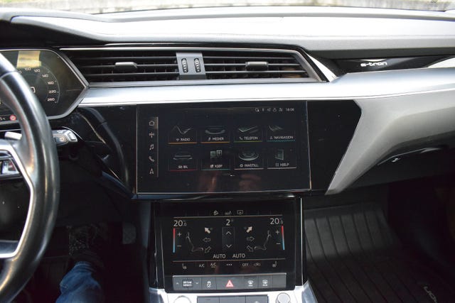 2020 AUDI E-TRON - 17