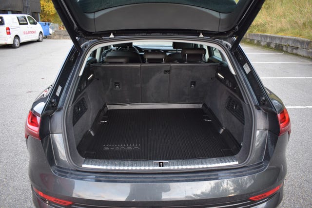 2020 AUDI E-TRON - 9
