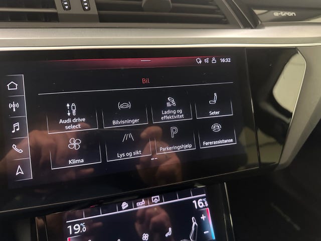 2020 AUDI E-TRON - 21