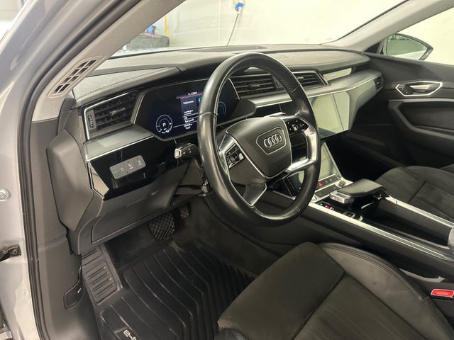 2020 AUDI E-TRON - 16