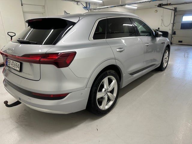2020 AUDI E-TRON - 9