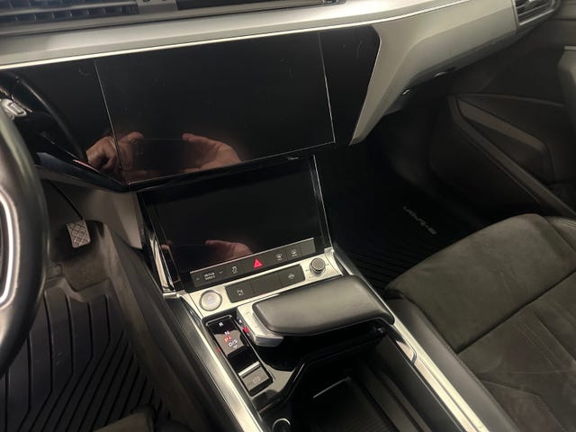 2020 AUDI E-TRON - 14