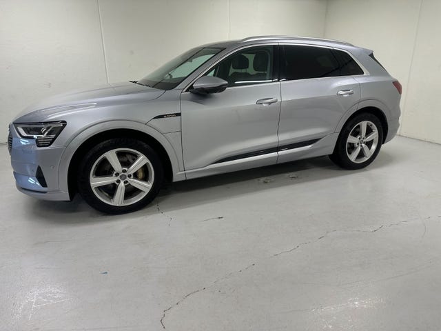WAUZZZGEXLB024654 2020 AUDI E-TRON-4