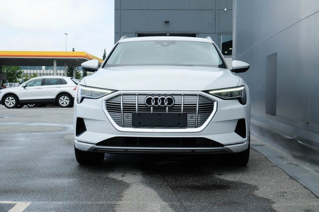 null 2021 AUDI E-TRON-1