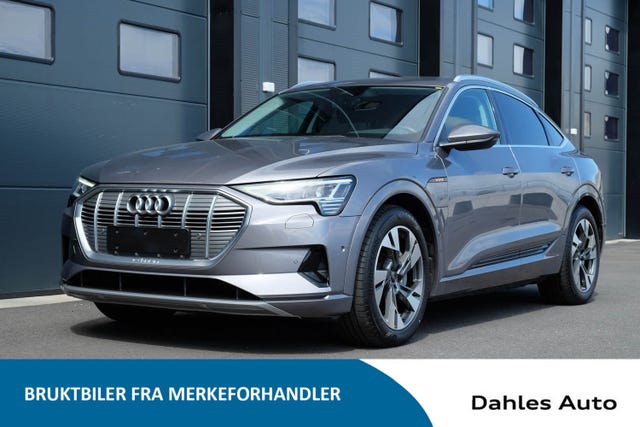 WAUZZZGE7MB018425 2021 AUDI E-TRON-2