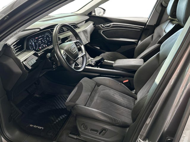 WAUZZZGE6MB024507 2021 AUDI E-TRON-4